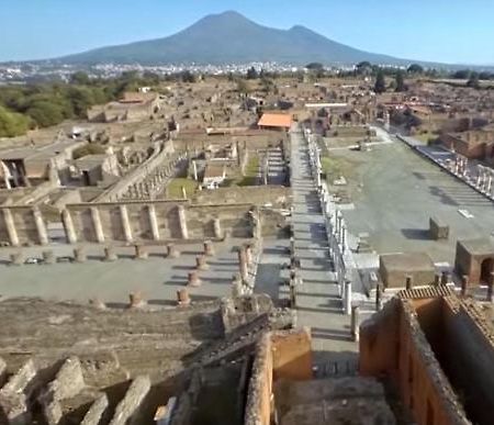 Pompei Center Life Atmosphere Екстер'єр фото