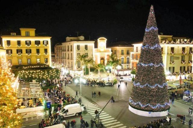 Pompei Center Life Atmosphere Екстер'єр фото