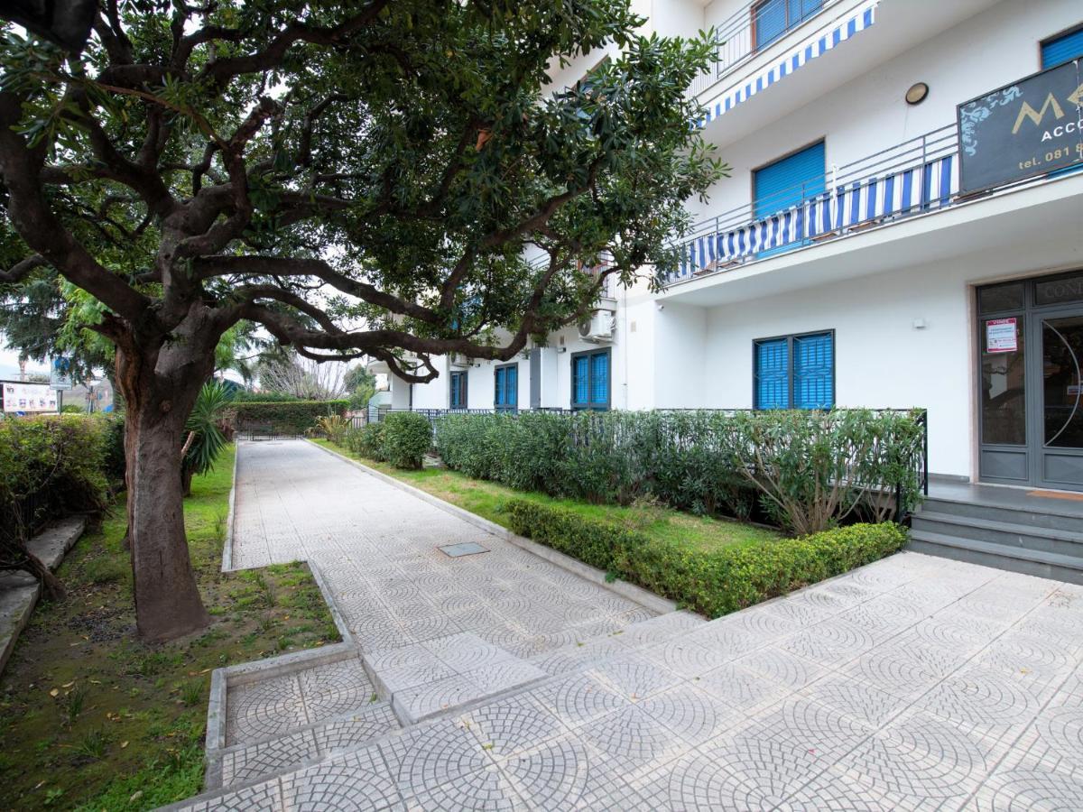 Pompei Center Life Atmosphere Екстер'єр фото